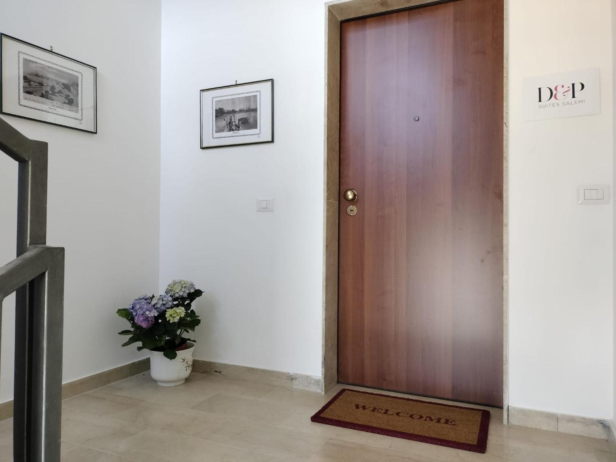 D&P Suites 1 Salemi Exterior foto